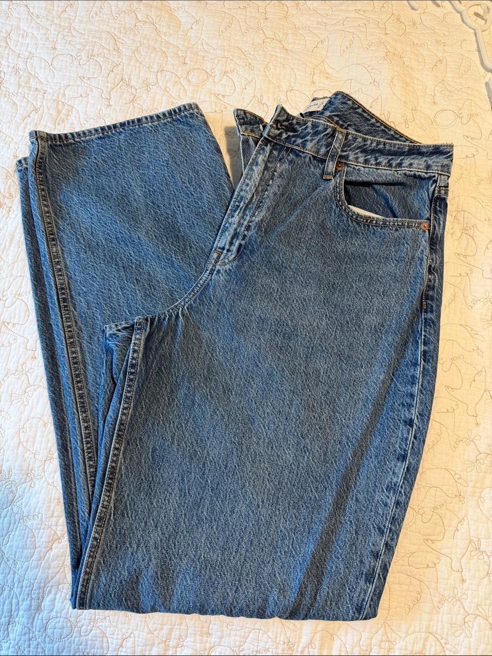 Abercrombie & Fitch Curve Love High Rise Loose Jeans